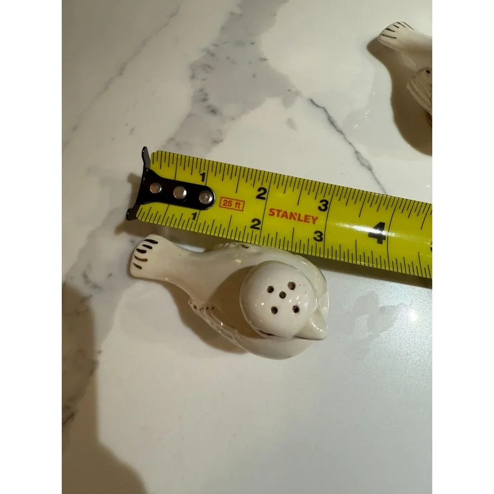 VINTAGE WHITE DOVE Bird SALT & PEPPER SHAKERS JAPAN Hand painted Japan